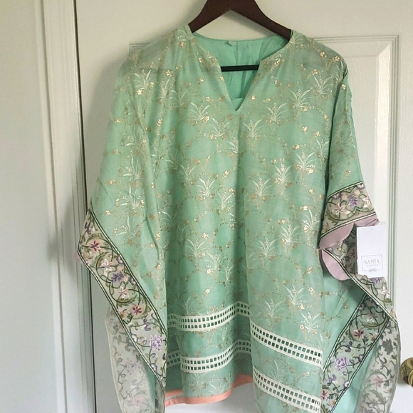 Sania Maskatiya designer blouse with slip - Picture 1 of 5